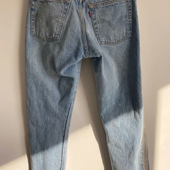 Levi's 501 Crop Jean in Diamond - Picture 7 of 11
